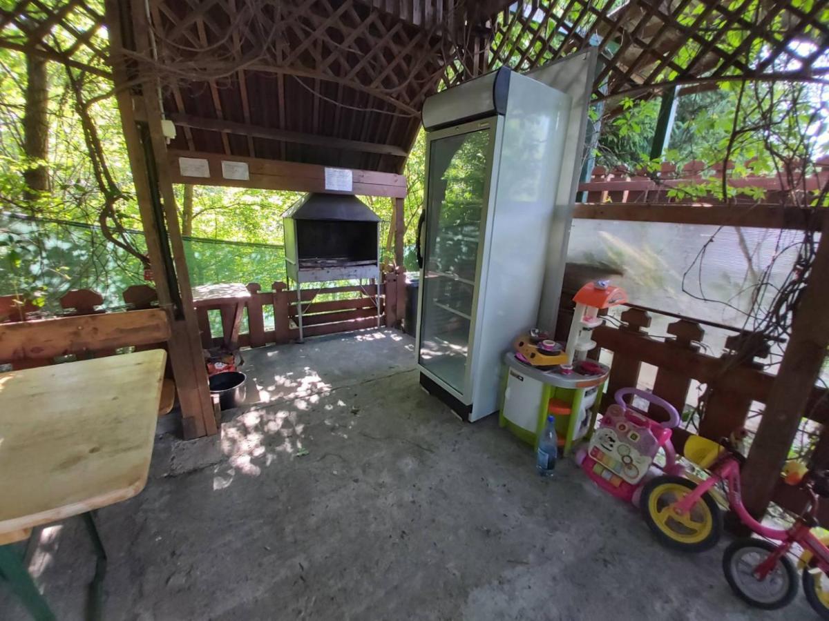 Bungalow Camping Edelweiss - Floare De Colt - Gyopar Rimetea Exterior foto
